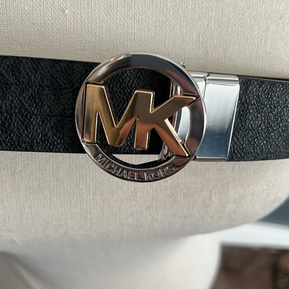 Michael Kors Reversible Leather Monogram Belt NWT - Picture 2 of 11